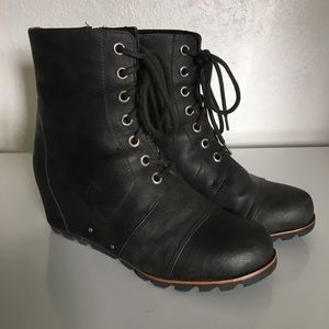 Wedge Lace up Boots